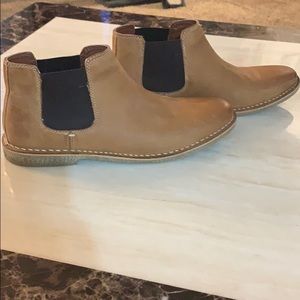Kenneth Cole reaction boots.